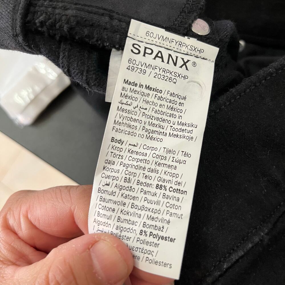 SPANX‎ Shape EveryWear Flare Jeans Black Size Small Pull On Flattering - Picture 6 of 7